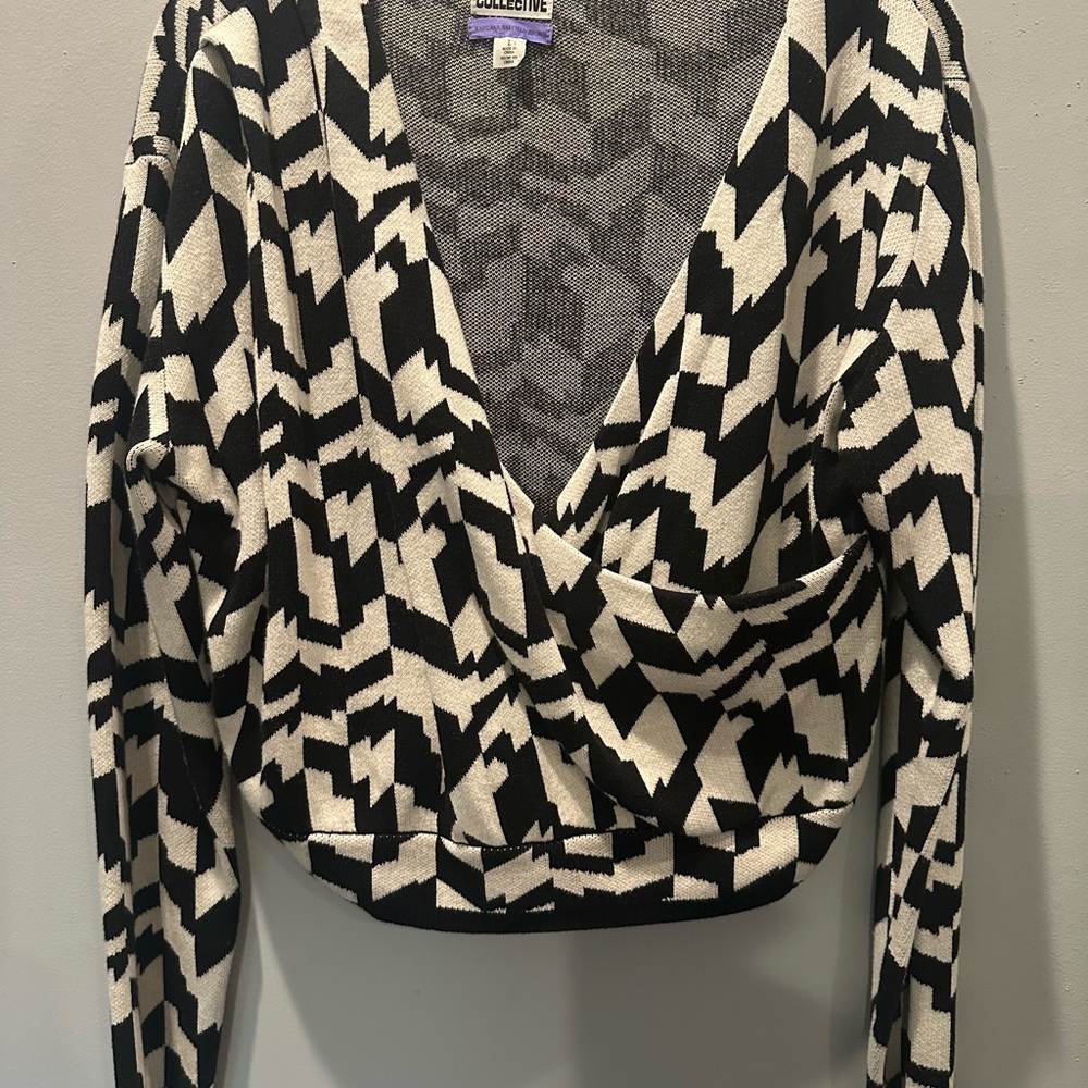 Black and White Geometric Sweater Set- Large